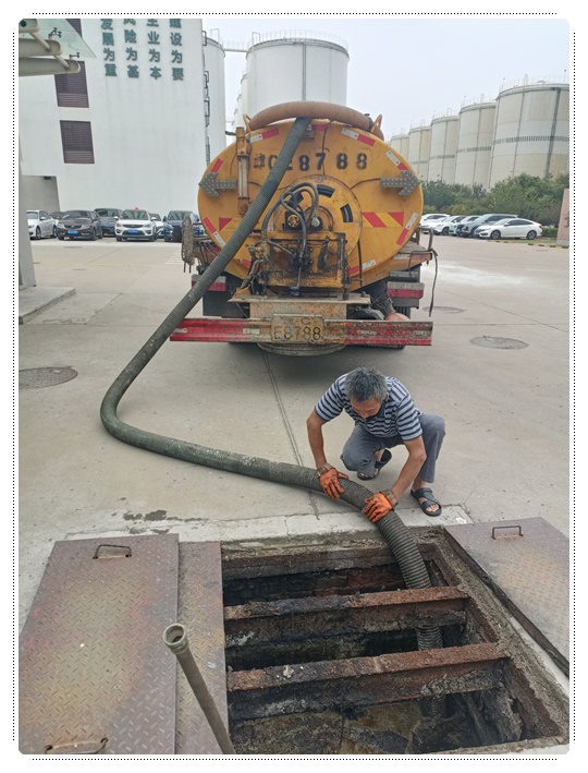 铜鼓隔油池清掏