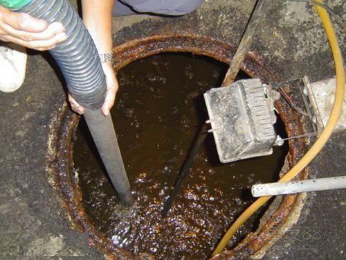铜鼓隔油池清理